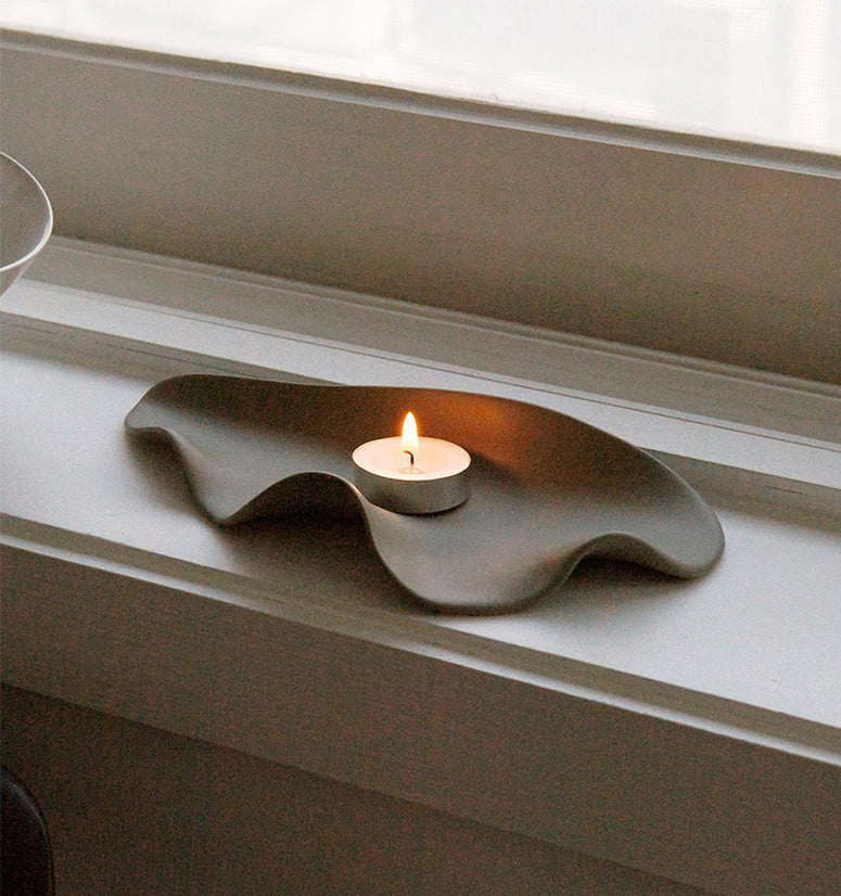 Assiette feuille en céramique NR, vert forêt