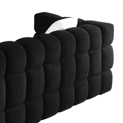 84.3 Canapé 3 places luxueux et spacieux en bouclé, recouvert de tissu Marshmallow, avec 2 coussins carrés décoratifs et accoudoirs carrés.