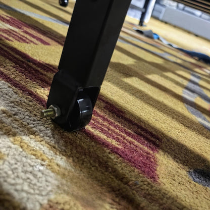 Canapé-lit convertible 3-en-1 en velours noir de 63,8 pouces avec rangement latéral pour le salon.