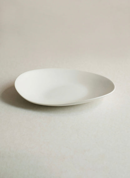 Assiette à galets moyenne NR Ceramics, pierre blanche