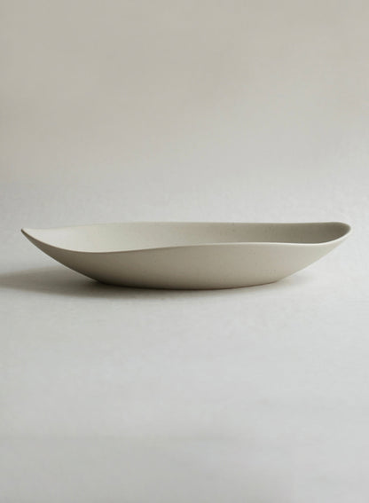 Assiette ovale en céramique NR, beige terre