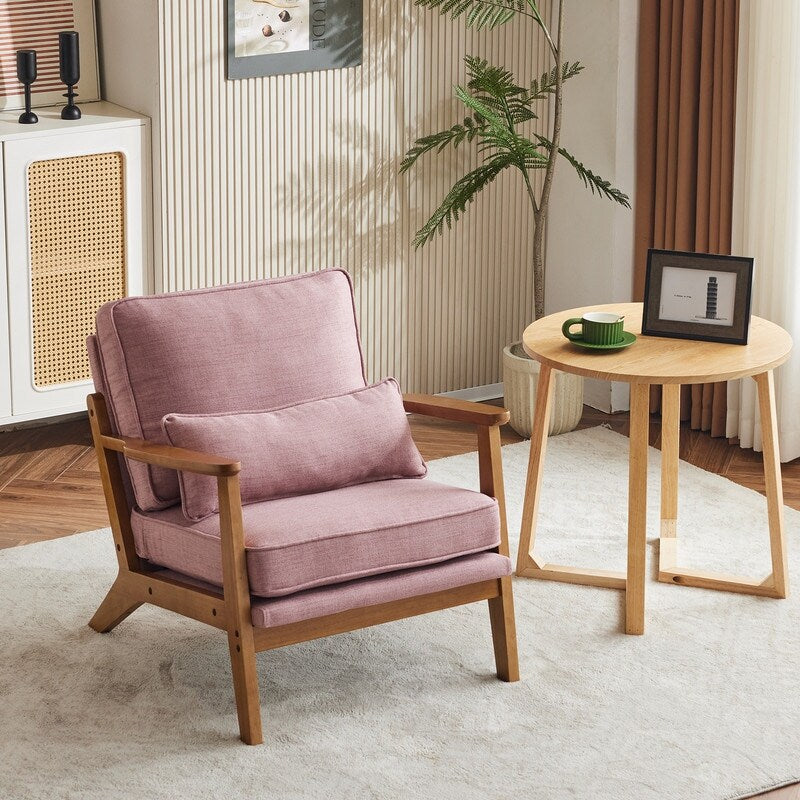 Fauteuil d'appoint en tissu mélangé de lin avec pieds en bois et un coussin beige.