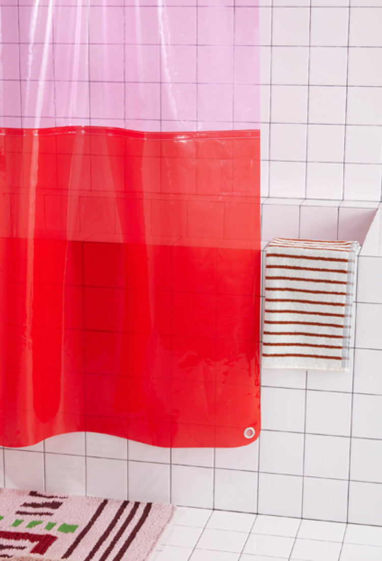 Douche de soleil Quiet Town Orient, Kiss 